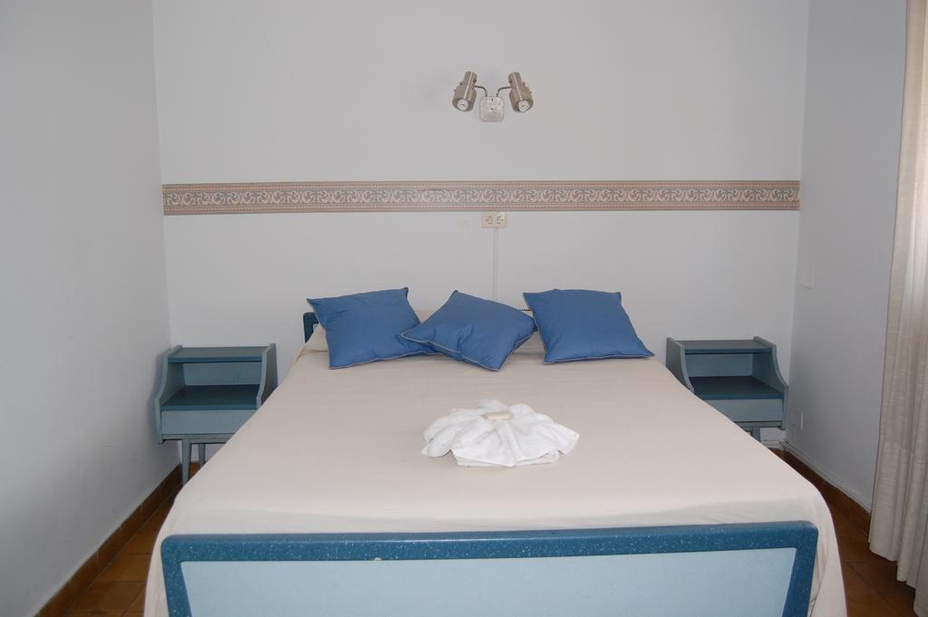 Monte Carlo Hotel Villa Carlos Paz Quarto foto